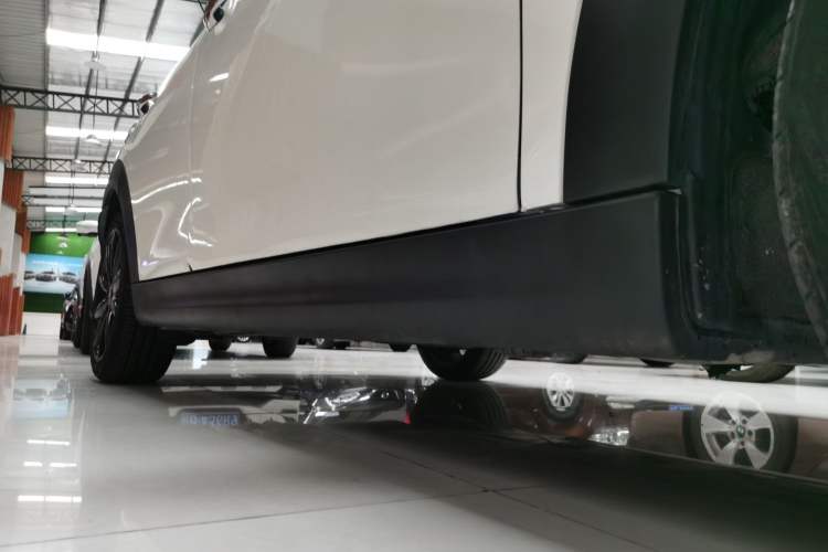 Used MINI 2015 2.0T COOPER S Five-Door Edition Right Side Sill