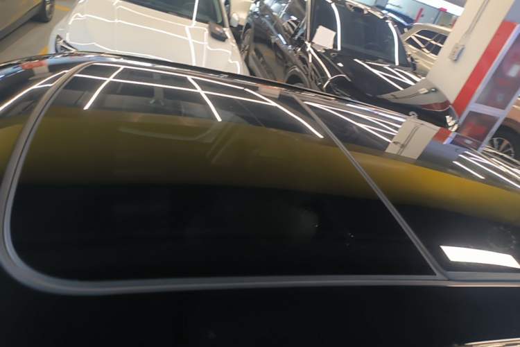 Used MINI 2015 1.5T COOPER Fun Five-Door Edition Roof