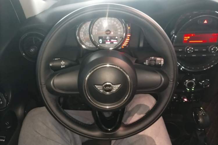 Used MINI 2015 1.2T ONE Five-Door Edition Steering Wheel