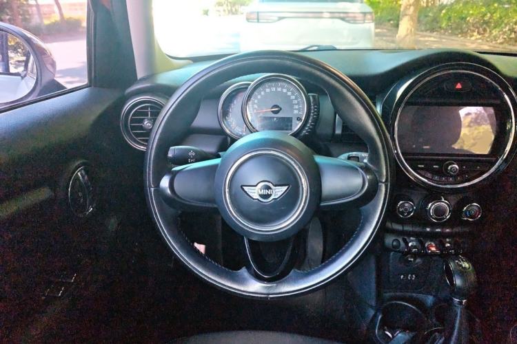 Used MINI 2015 1.2T ONE Five-Door Edition Steering Wheel