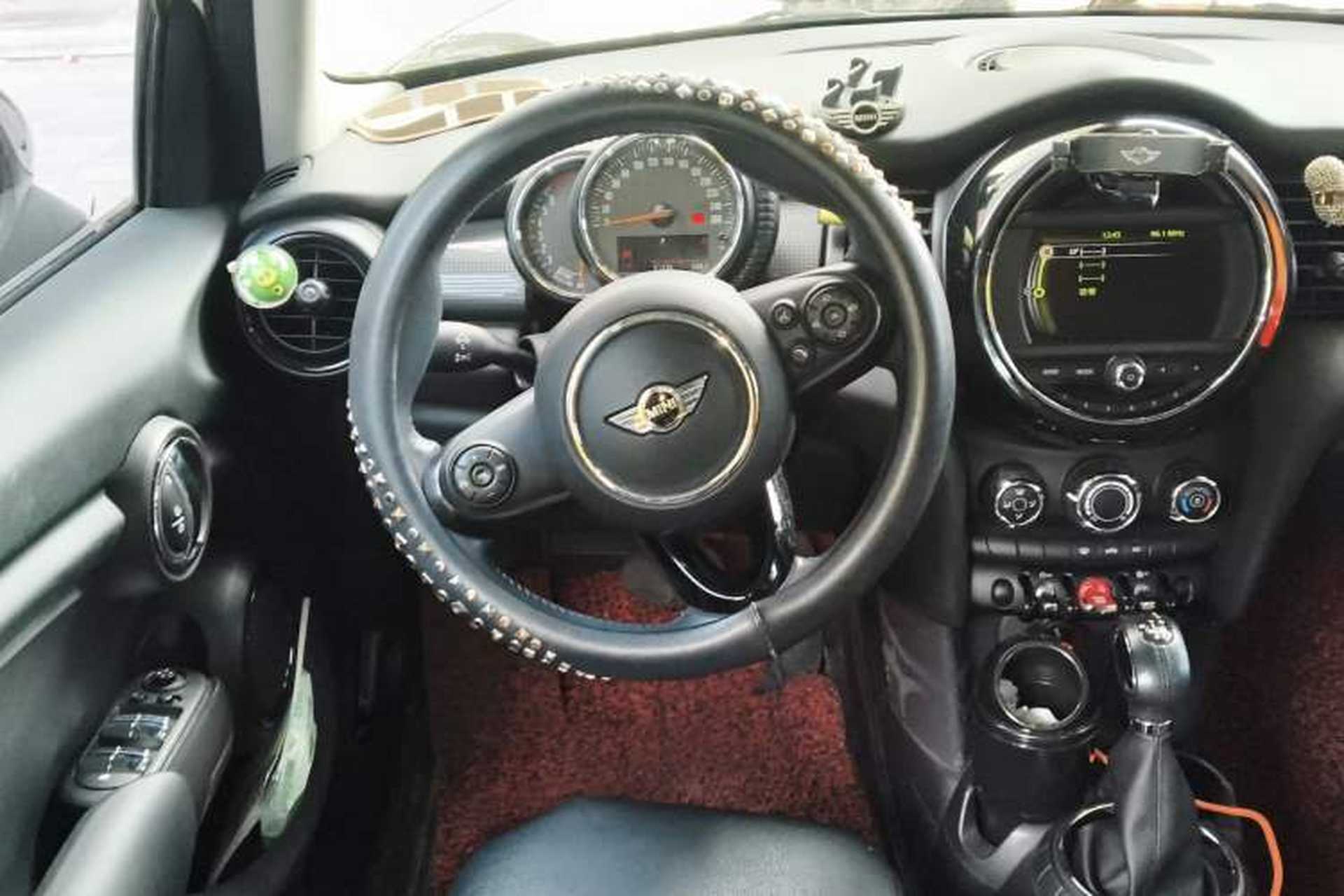 Used MINI 2015 1.5T COOPER Fun Five-Door Edition Steering Wheel