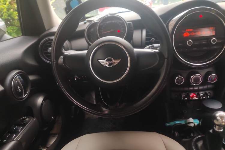 Used MINI 2015 1.2T Manual ONE Five-Door Edition Steering Wheel