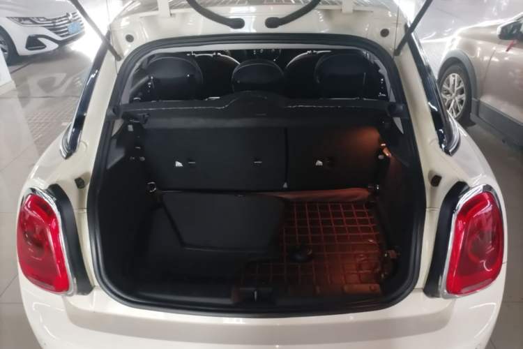 Used MINI 2015 1.2T ONE Five-Door Edition Trunk