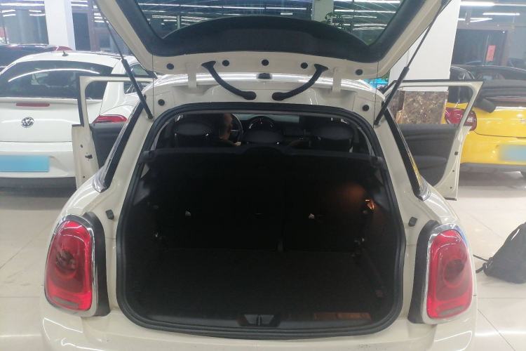 Used MINI 2015 1.2T ONE Five-Door Edition Trunk