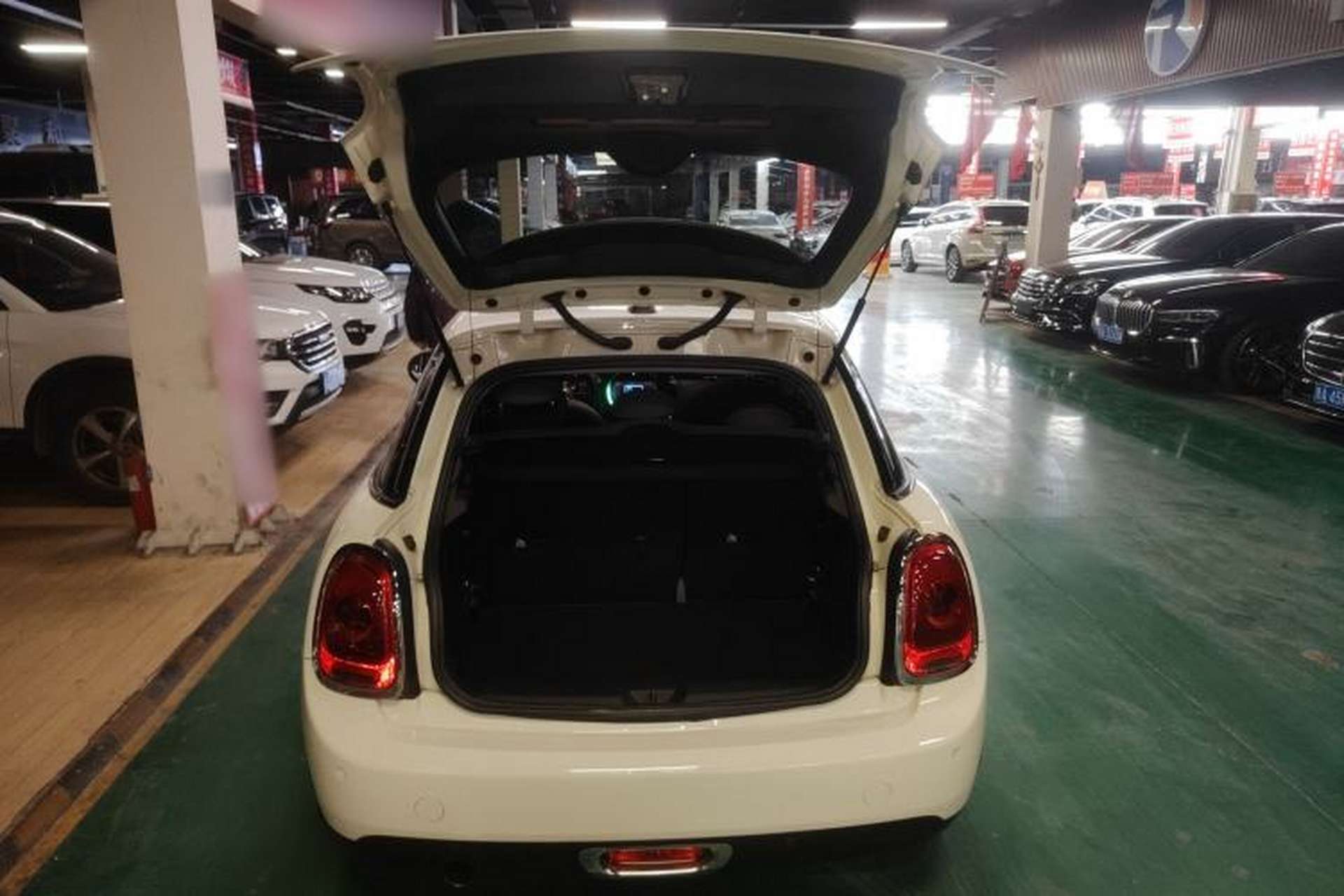 Used MINI 2015 1.2T ONE Five-Door Edition Trunk