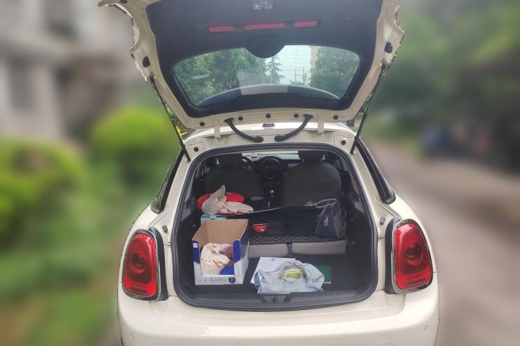 Used MINI 2015 1.2T Manual ONE Five-Door Edition Trunk