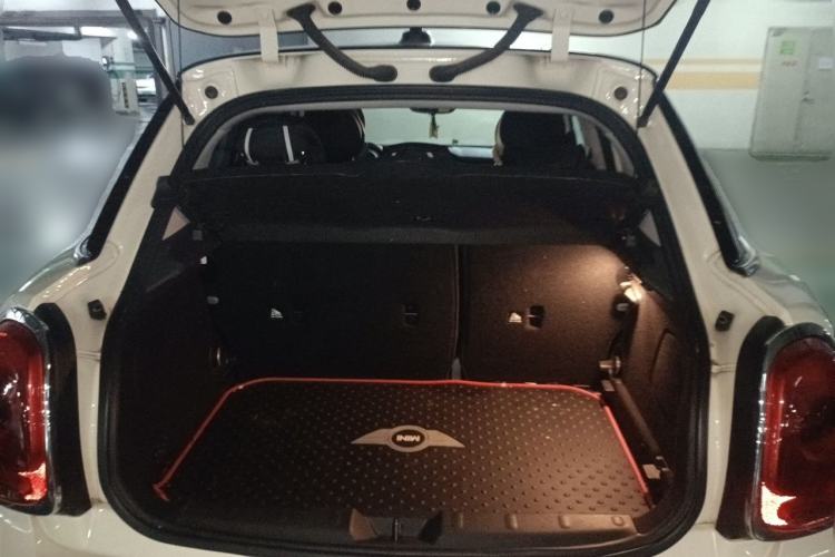 Used MINI 2015 1.5T COOPER Fun Five-Door Edition Trunk