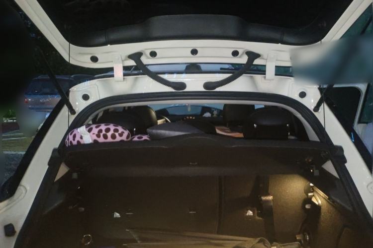Used MINI 2015 1.5T COOPER Excitement Five-Door Edition Trunk