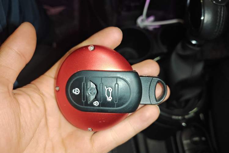 Used MINI 2015 1.5T COOPER Fun Five-Door Edition Vehicle Key