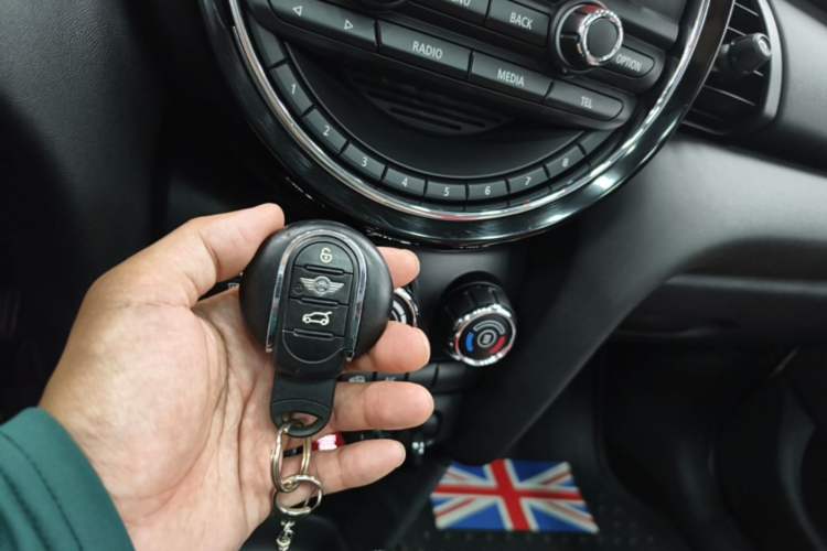 Used MINI 2015 1.2T ONE Five-Door Edition Vehicle Key
