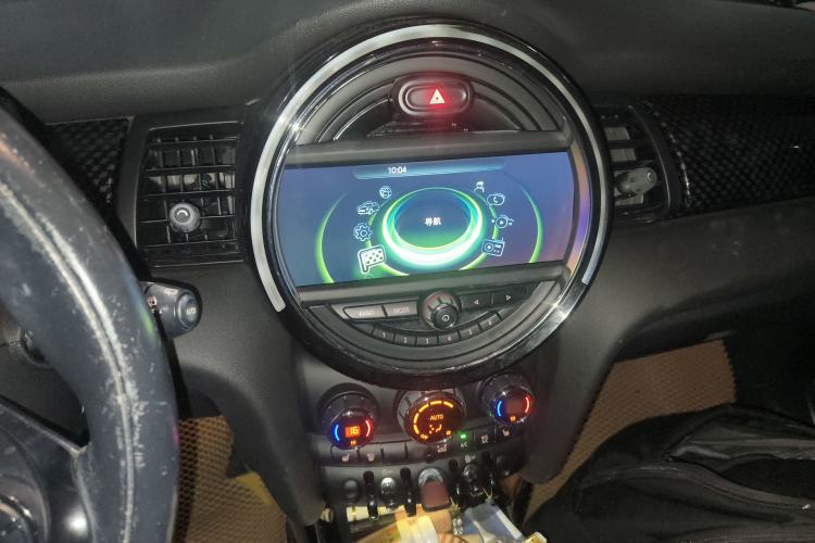 Used MINI 2015 2.0T COOPER S Five-Door Edition Audio And AC Panel
