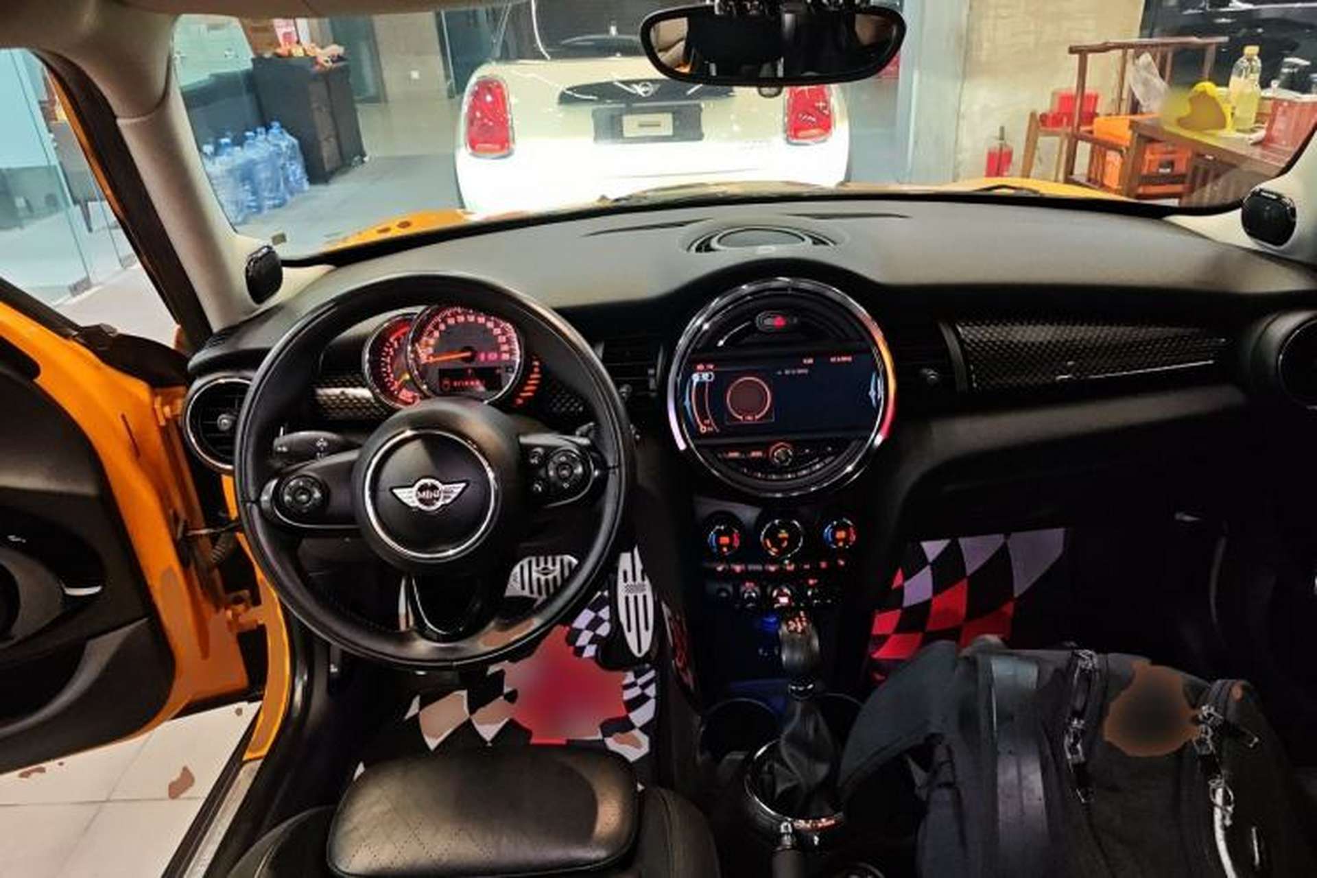 Used MINI 2015 2.0T COOPER S Five-Door Edition Center Console