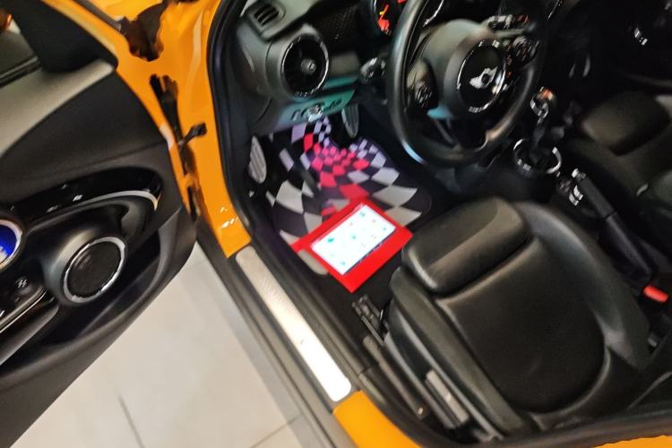 Used MINI 2015 2.0T COOPER S Five-Door Edition Driver Seat