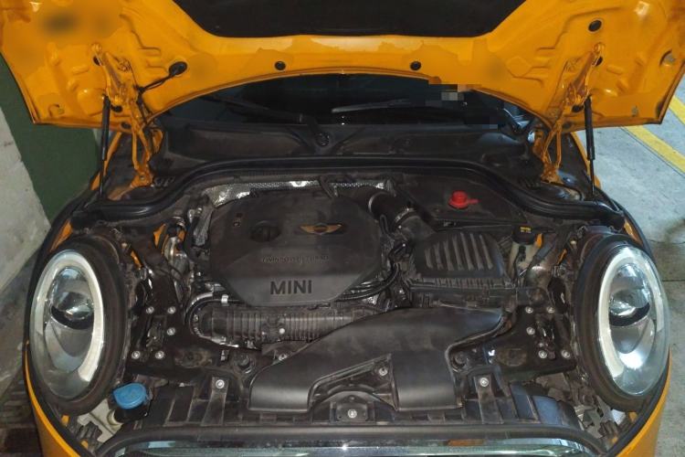 Used MINI 2015 2.0T COOPER S Five-Door Edition Engine Bay