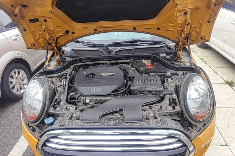Used MINI 2015 1.5T COOPER Fun Five-Door Edition Engine Bay