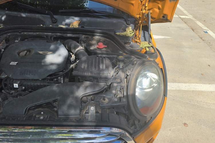 Used MINI 2015 1.2T ONE Five-Door Edition Engine Bay Left