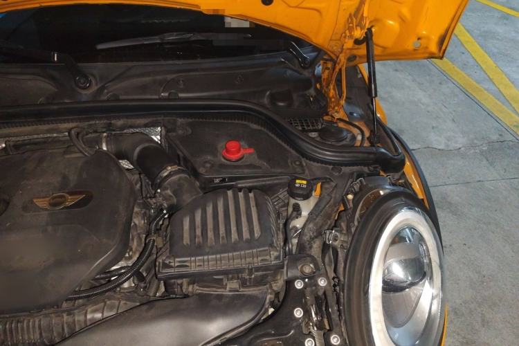 Used MINI 2015 2.0T COOPER S Five-Door Edition Engine Bay Left