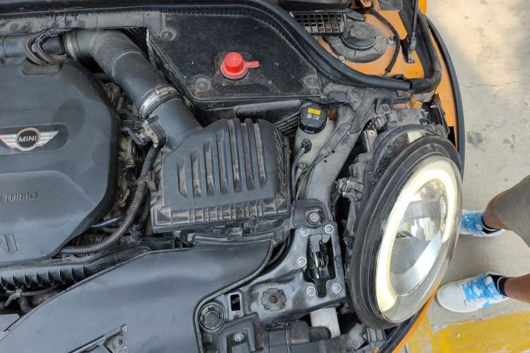 Used MINI 2015 1.5T COOPER Excitement Five-Door Edition Engine Bay Left