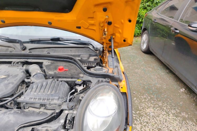 Used MINI 2015 1.5T COOPER Fun Five-Door Edition Engine Bay Left