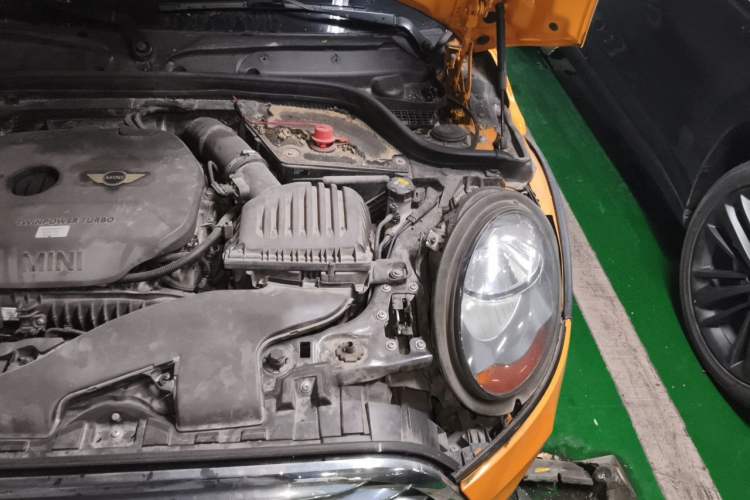 Used MINI 2015 1.5T COOPER Fun Five-Door Edition Engine Bay Left