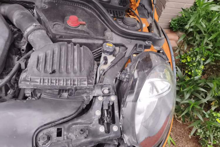 Used MINI 2015 1.2T ONE Five-Door Edition Engine Bay Left
