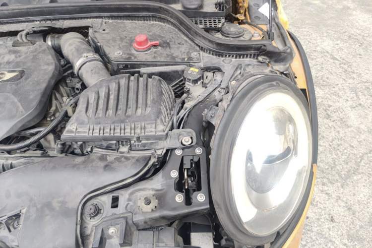 Used MINI 2015 1.2T Manual ONE Engine Bay Left