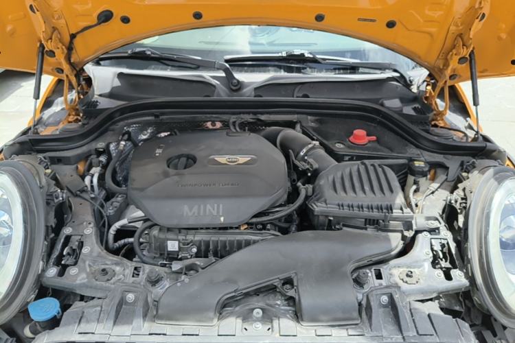 Used MINI 2015 1.5T COOPER Excitement Five-Door Edition Engine Bay