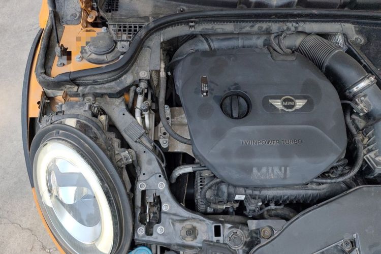 Used MINI 2015 1.5T COOPER Excitement Five-Door Edition Engine Bay Right