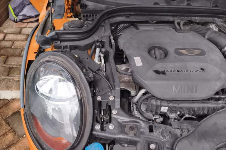 Used MINI 2015 1.2T ONE Five-Door Edition Engine Bay Right