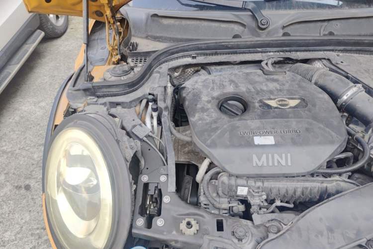 Used MINI 2015 1.2T Manual ONE Engine Bay Right