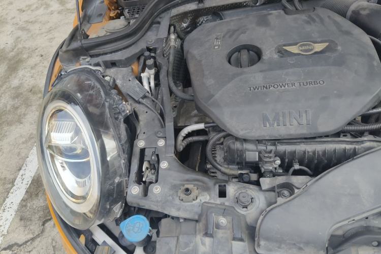 Used MINI 2015 1.5T COOPER Fun Five-Door Edition Engine Bay Right