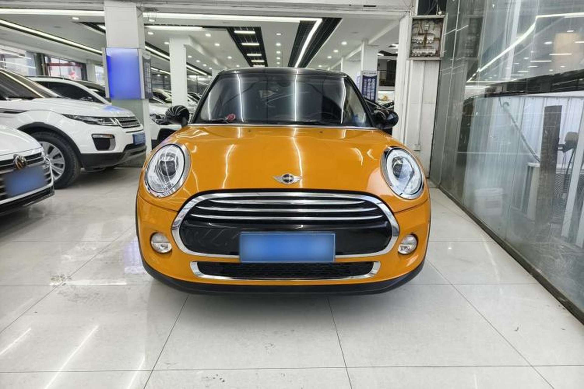 Used MINI 2015 1.5T COOPER Fun Five-Door Edition Exterior 1