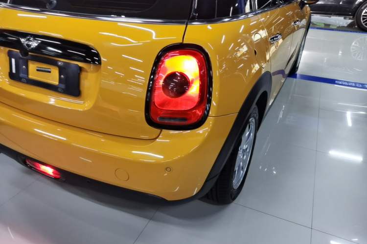 Used MINI 2015 1.2T ONE Five-Door Edition Exterior 3