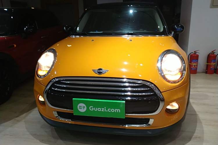 Used MINI 2015 1.5T COOPER Fun Five-Door Edition Front