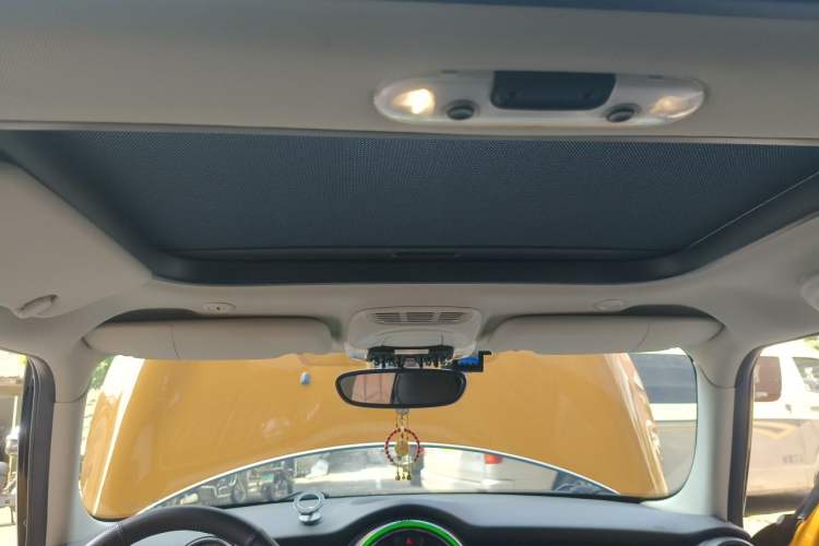 Used MINI 2015 1.5T COOPER Fun Five-Door Edition Headliner