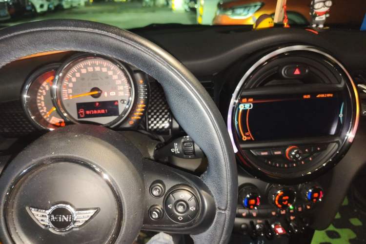 Used MINI 2015 2.0T COOPER S Five-Door Edition Instrument Cluster