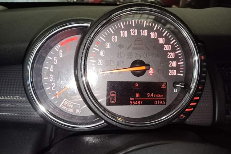 Used MINI 2015 1.5T COOPER Fun Five-Door Edition Instrument Cluster