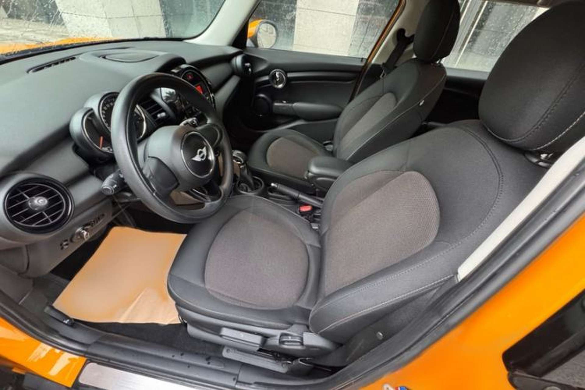 Used MINI 2015 1.2T ONE Five-Door Edition Interior 5