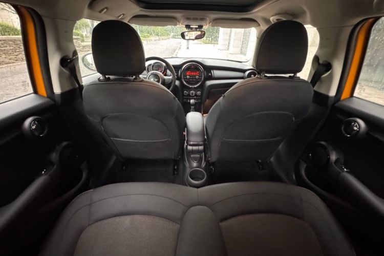 Used MINI 2015 1.2T ONE Five-Door Edition Interior 8