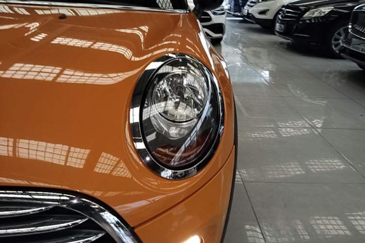 Used MINI 2015 1.5T COOPER Fun Five-Door Edition Left Front Headlight