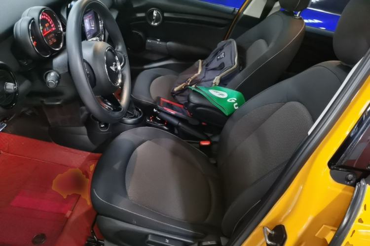 Used MINI 2015 1.2T ONE Five-Door Edition Left Front Seat