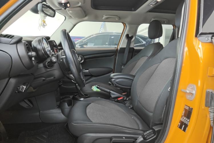 Used MINI 2015 1.2T ONE Five-Door Edition Left Front Seat