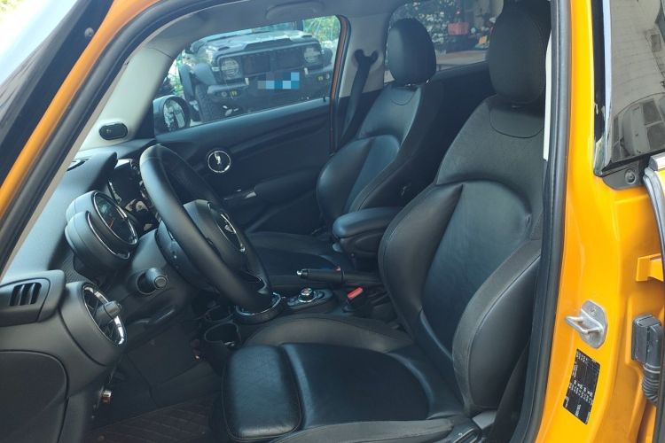 Used MINI 2015 1.5T COOPER Excitement Five-Door Edition Left Front Seat