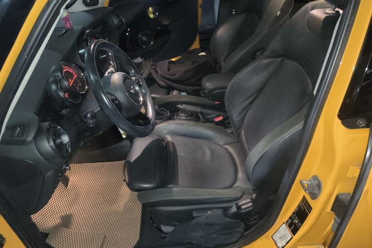 Used MINI 2015 2.0T COOPER S Five-Door Edition Left Front Seat