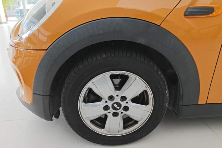 Used MINI 2015 1.2T ONE Five-Door Edition Left Front Wheel Hub