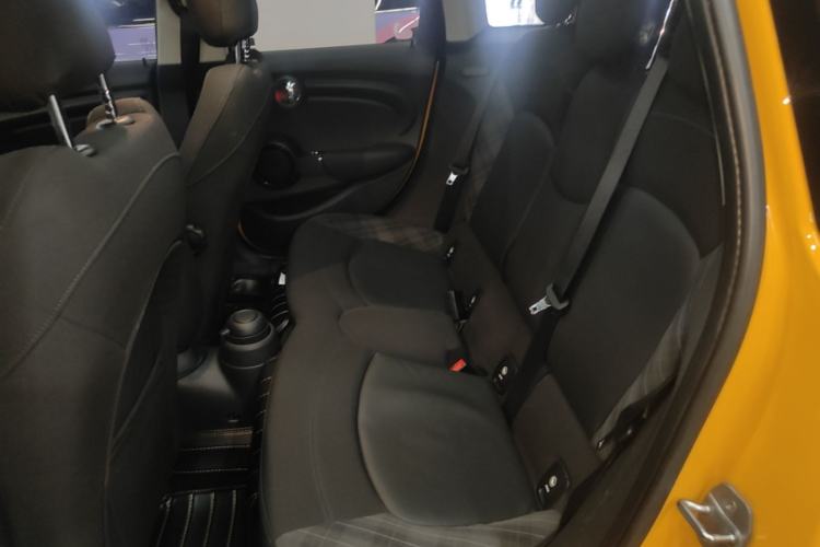 Used MINI 2015 1.5T COOPER Fun Five-Door Edition Left Rear Seat