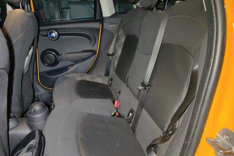 Used MINI 2015 1.5T COOPER Fun Five-Door Edition Left Rear Seat
