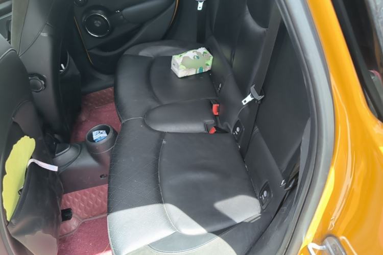 Used MINI 2015 1.5T COOPER Excitement Five-Door Edition Left Rear Seat