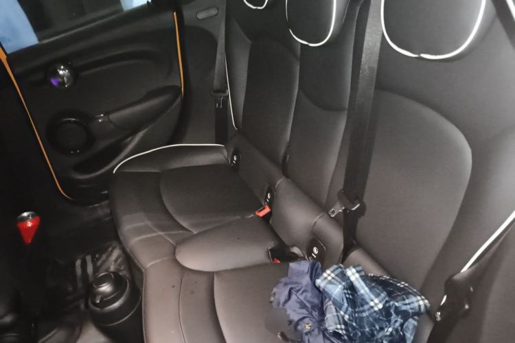Used MINI 2015 1.5T COOPER Fun Five-Door Edition Left Rear Seat