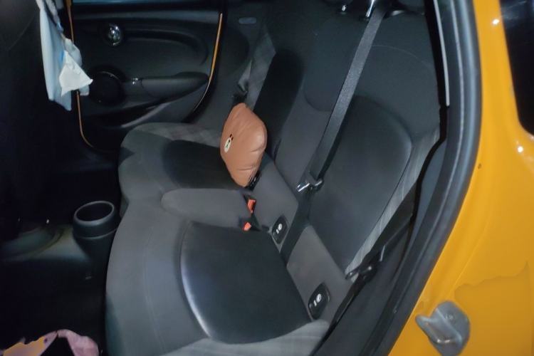 Used MINI 2015 1.5T COOPER Fun Five-Door Edition Left Rear Seat
